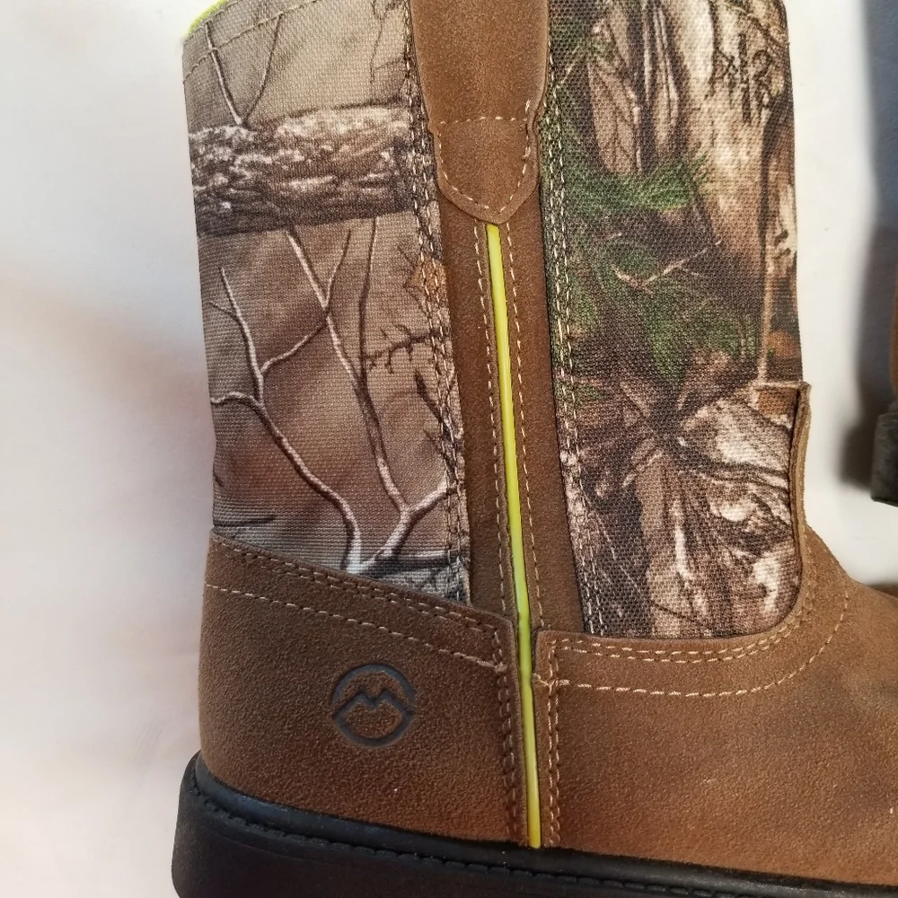 Magellan Outdoors Boots Youth Size 3D Camouflage RealTree Brown Neon Green